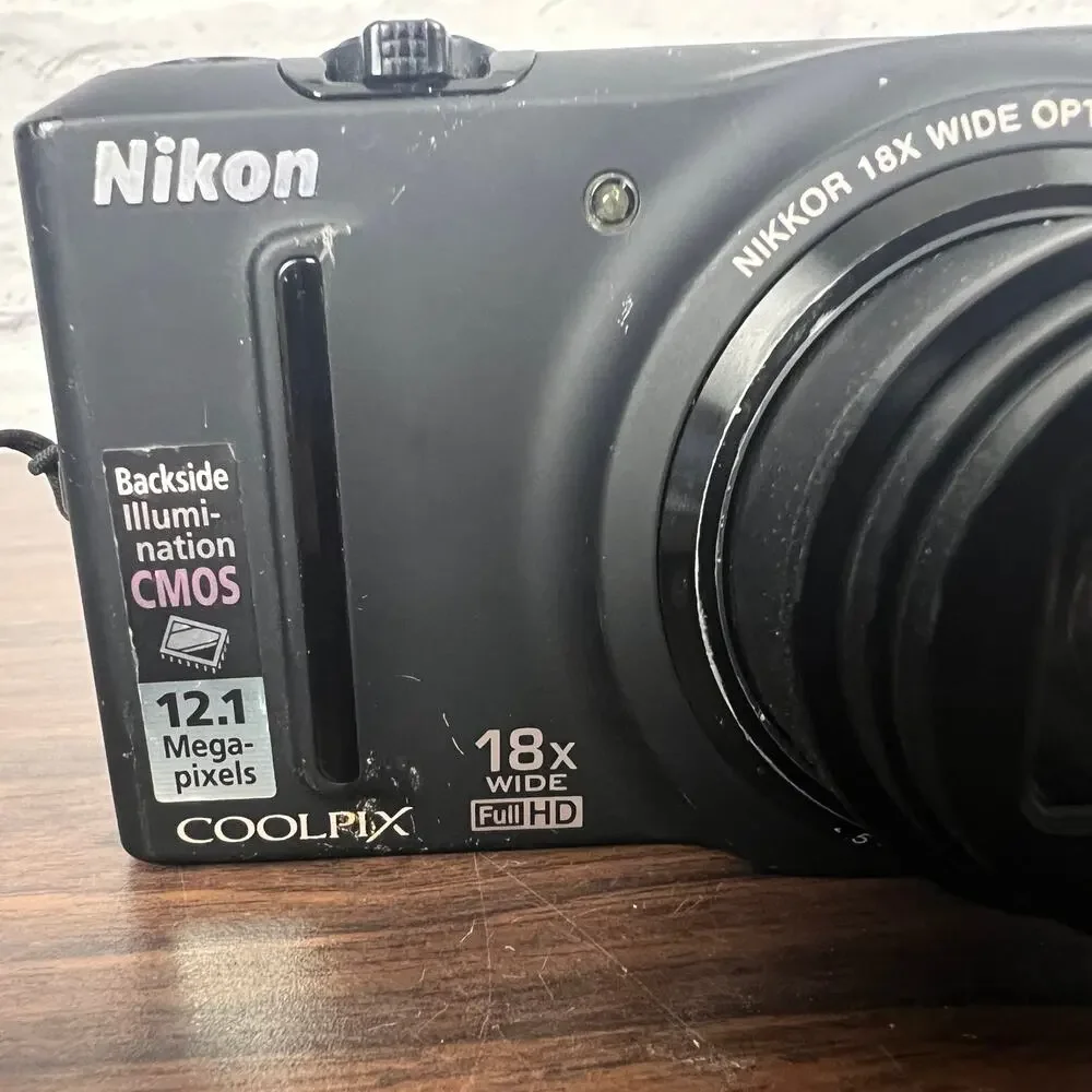Nikon COOLPIX S9100 12.1MP 18x Optical Zoom Black Digital Camera Bundle